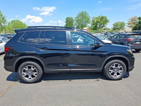 Certified 2023 Honda Passport TrailSport image 7
