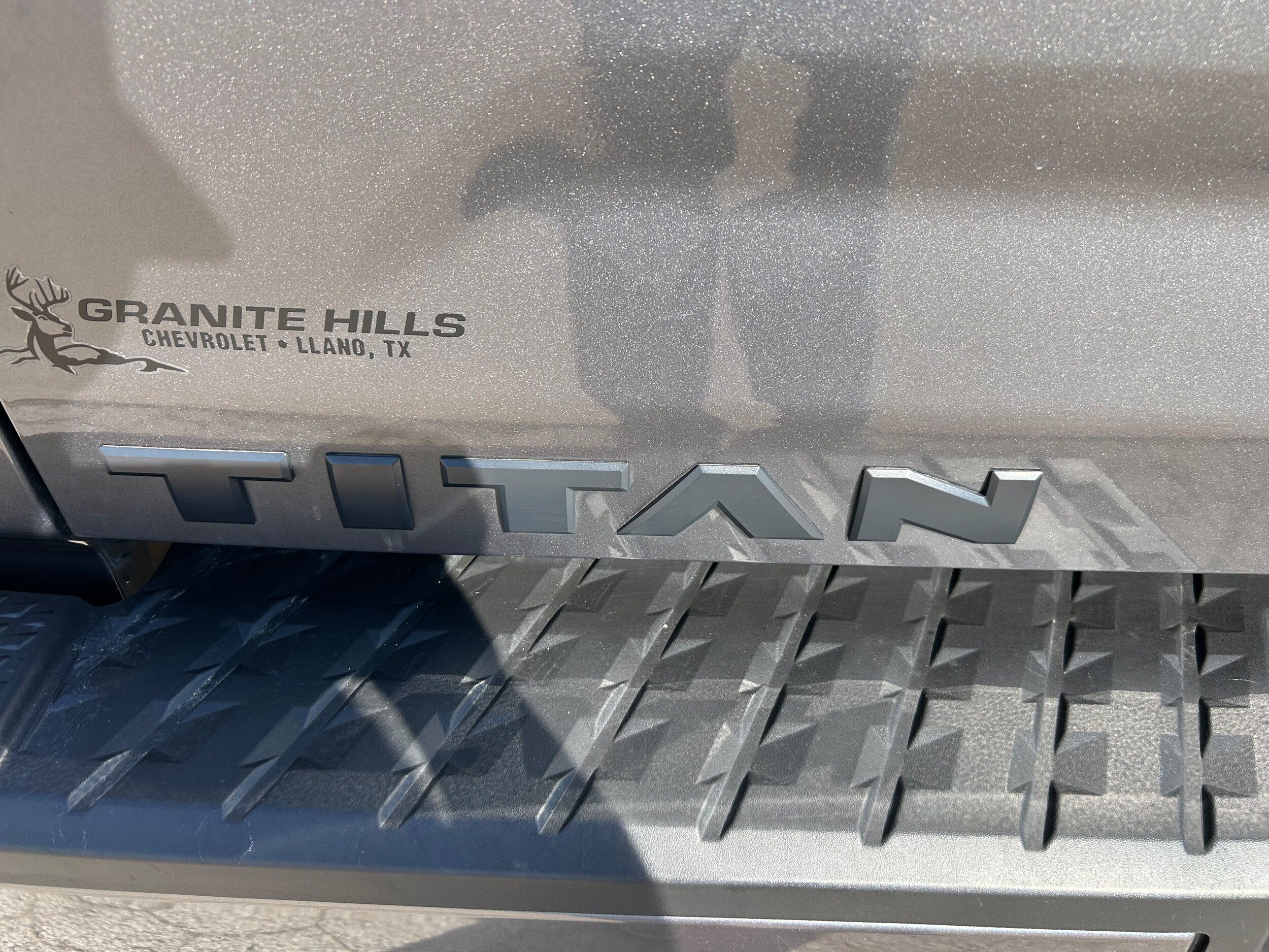 Used 2023 Nissan Titan SV w/ SV Convenience Package AWD/4WD image 7