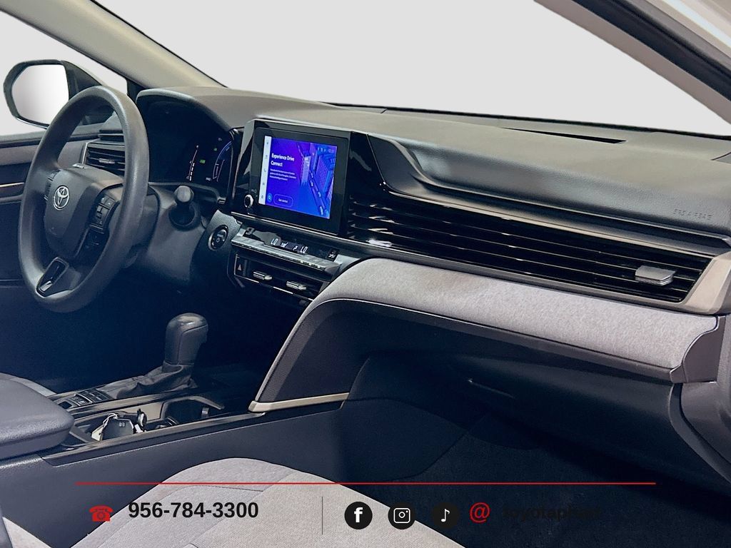Used 2025 Toyota Camry LE w/ Convenience Package FWD image 26