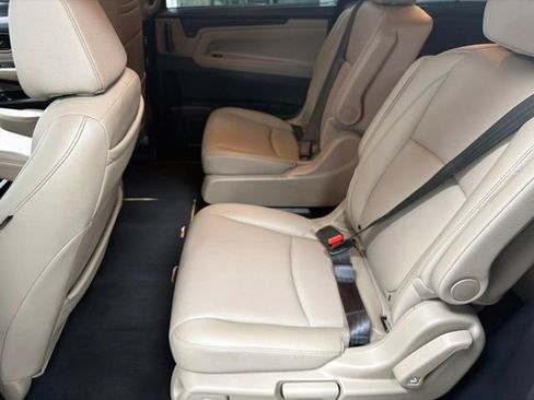 Used 2022 Honda Odyssey Touring image 17