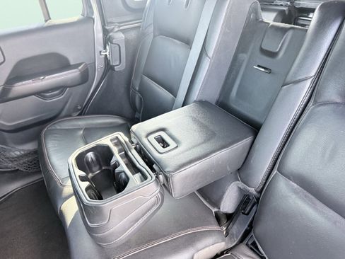 Used 2021 Jeep Wrangler Unlimited Rubicon image 30