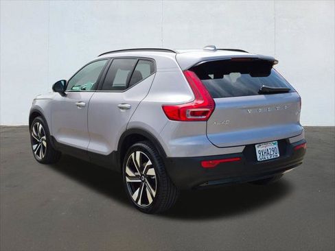 Used 2026 Volvo XC40 B5 Ultra w/ Climate Package AWD/4WD image 7
