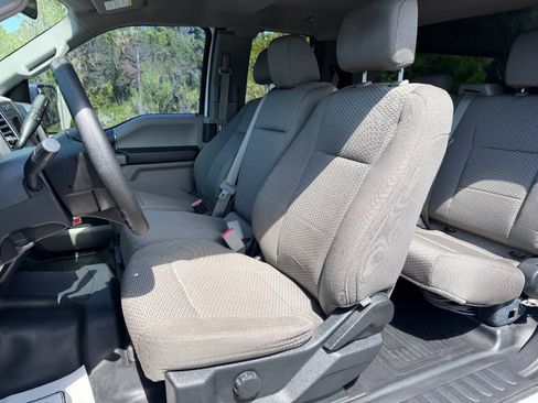 Used 2015 Ford F150 XLT w/ Trailer Tow Package RWD image 16