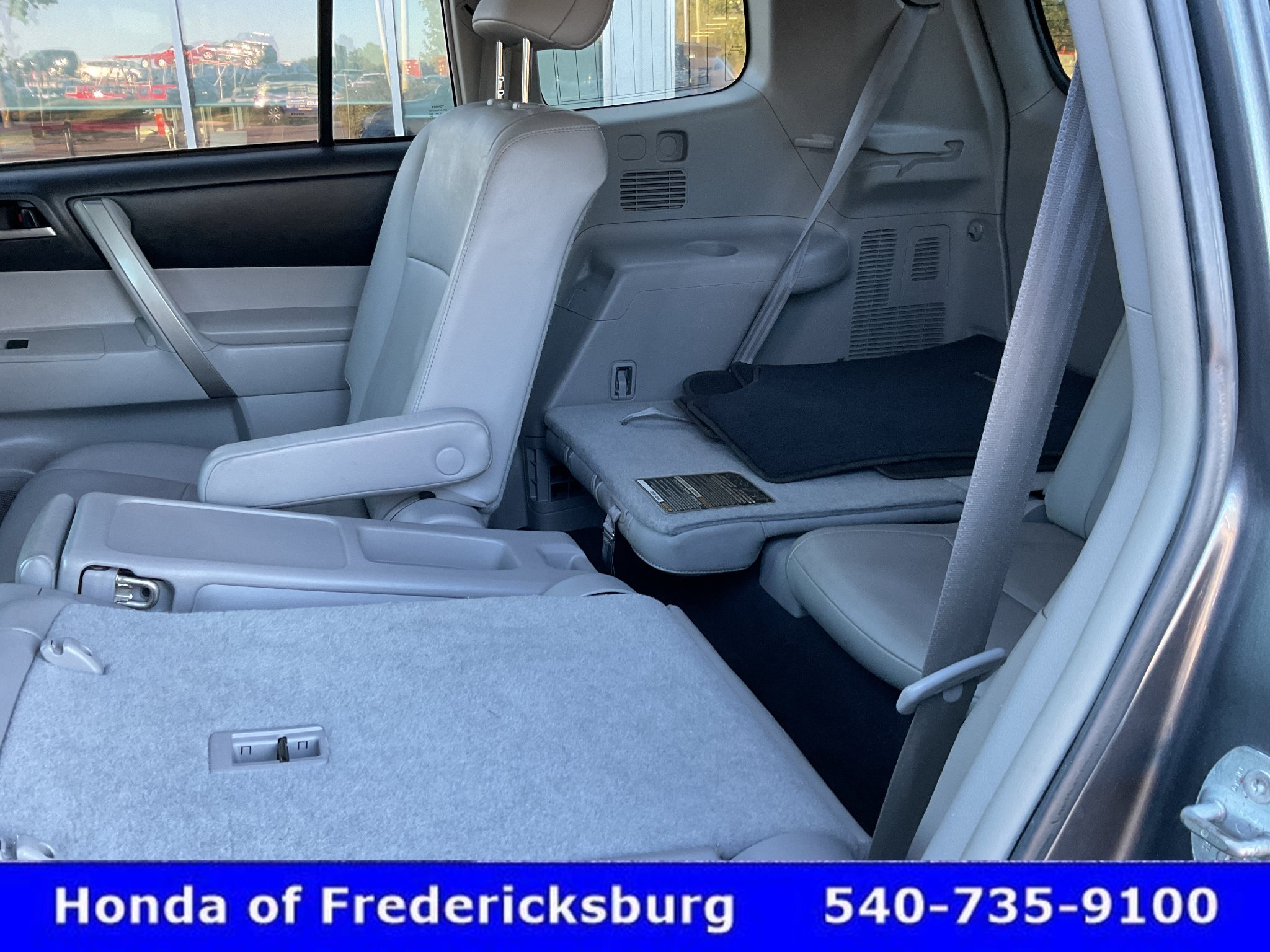 Used 2011 Toyota Highlander SE w/ Convenience Pkg AWD/4WD image 26