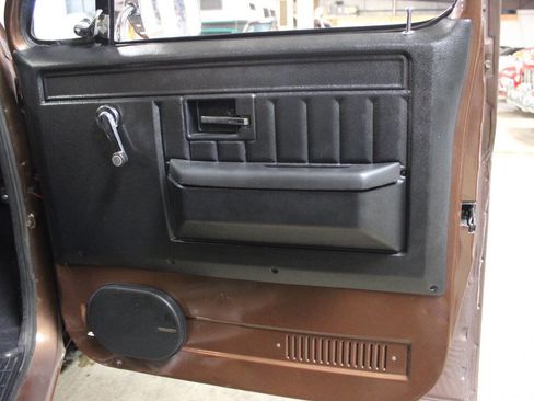 Used 1986 GMC Sierra 1500 2WD Regular Cab image 22