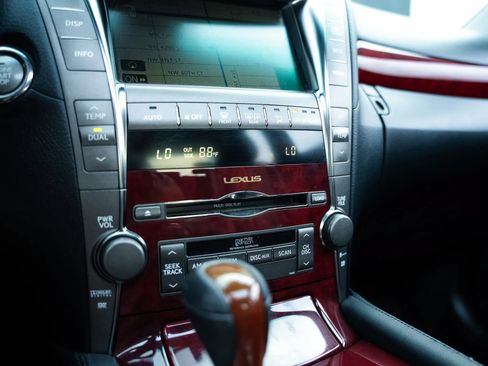 Used 2008 Lexus LS 460 RWD image 46