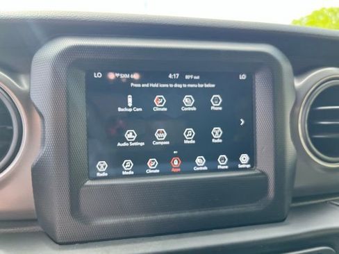 Used 2022 Jeep Wrangler Sport AWD/4WD image 32