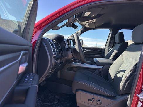 New 2026 RAM 1500 Big Horn AWD/4WD image 12