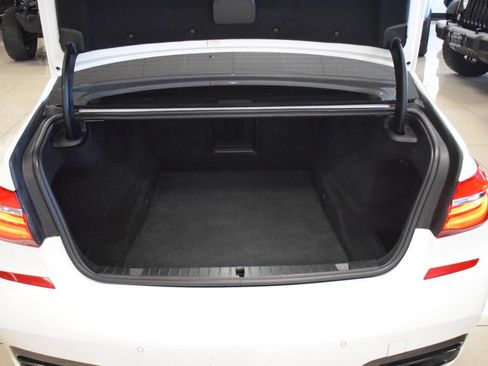 Used 2016 BMW 740i image 25