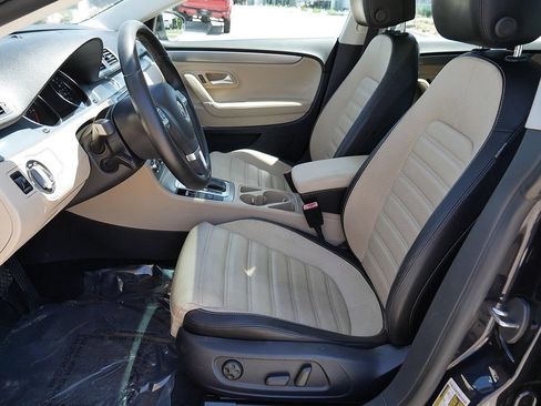 Used 2013 Volkswagen CC Lux FWD image 10