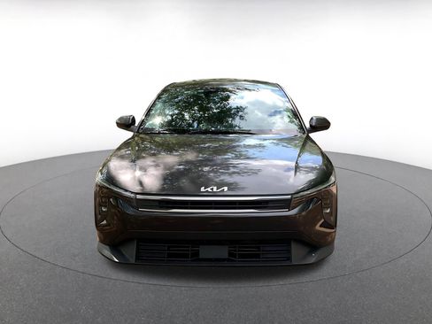Used 2025 Kia K4 LXS image 2