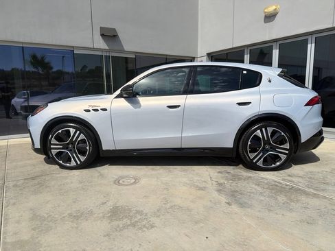 Used 2025 Maserati Grecale Folgore AWD/4WD image 4