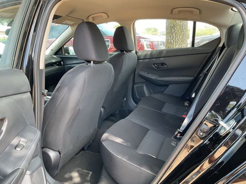 Used 2025 Nissan Sentra SV FWD image 9