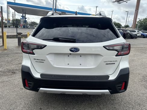 Certified 2022 Subaru Outback Touring image 4