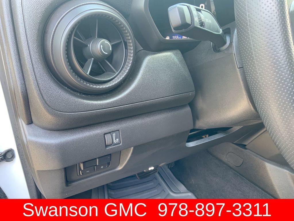 Certified 2023 Chevrolet Colorado W/T w/ Advanced Trailering Package AWD/4WD image 18