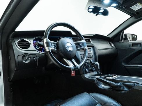 Used 2013 Ford Mustang GT image 23