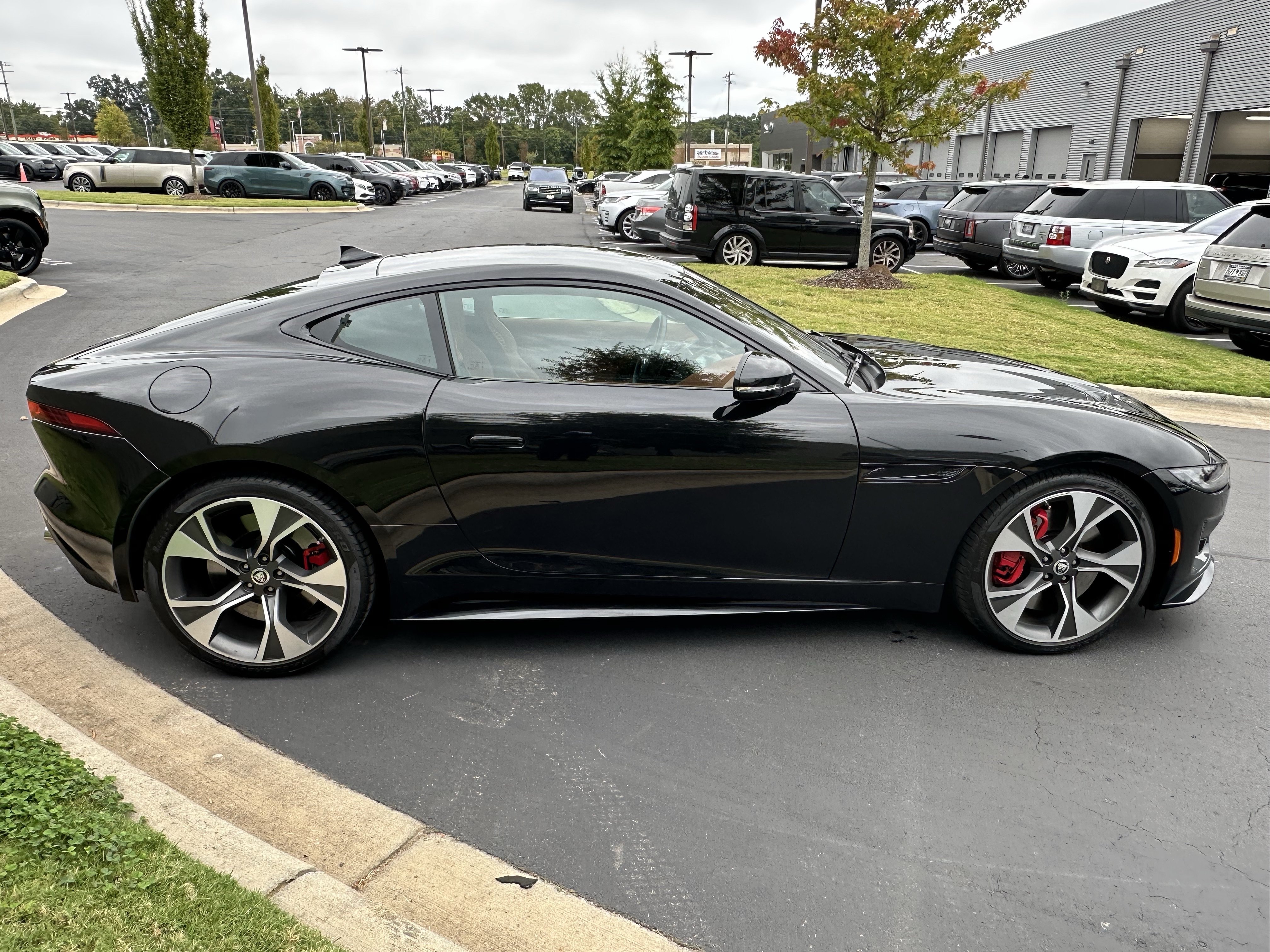 Certified 2024 Jaguar F-TYPE R-Dynamic RWD image 8