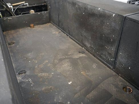 Used 2019 Ford F750 2WD Regular Cab Super Duty image 15