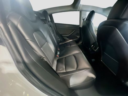 Used 2021 Tesla Model 3 Standard Range Plus image 21