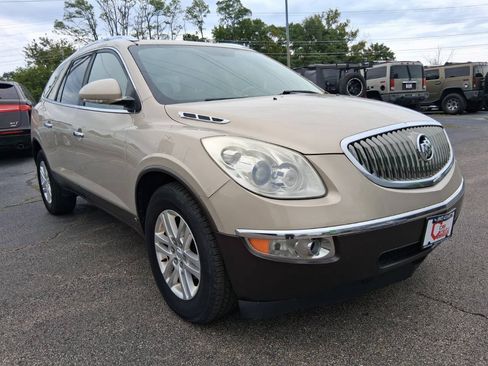 Used 2009 Buick Enclave CX w/ Trailering Provision Package AWD/4WD image 3