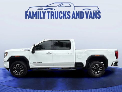 Used 2020 GMC Sierra 2500 AT4 w/ AT4 Premium Package AWD/4WD image 2