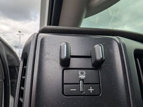Used 2019 GMC Sierra 2500 4x4 Crew Cab w/ Sierra Convenience Package image 20