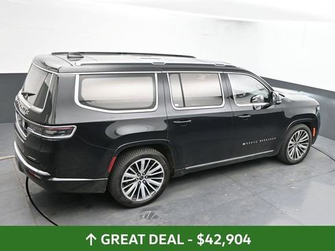 Used 2022 Jeep Grand Wagoneer Series III AWD/4WD image 48