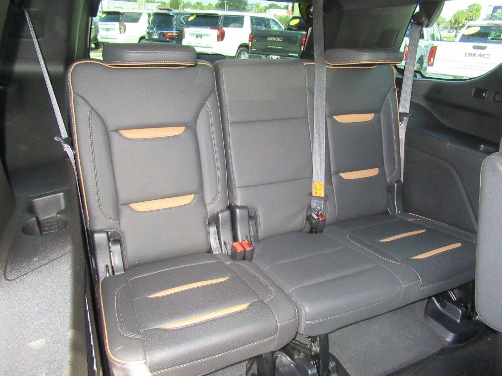 Used 2023 GMC Yukon AT4 w/ AT4 Premium Plus Package AWD/4WD image 35