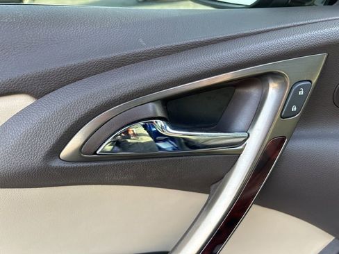 Used 2013 Buick Verano Premium image 16