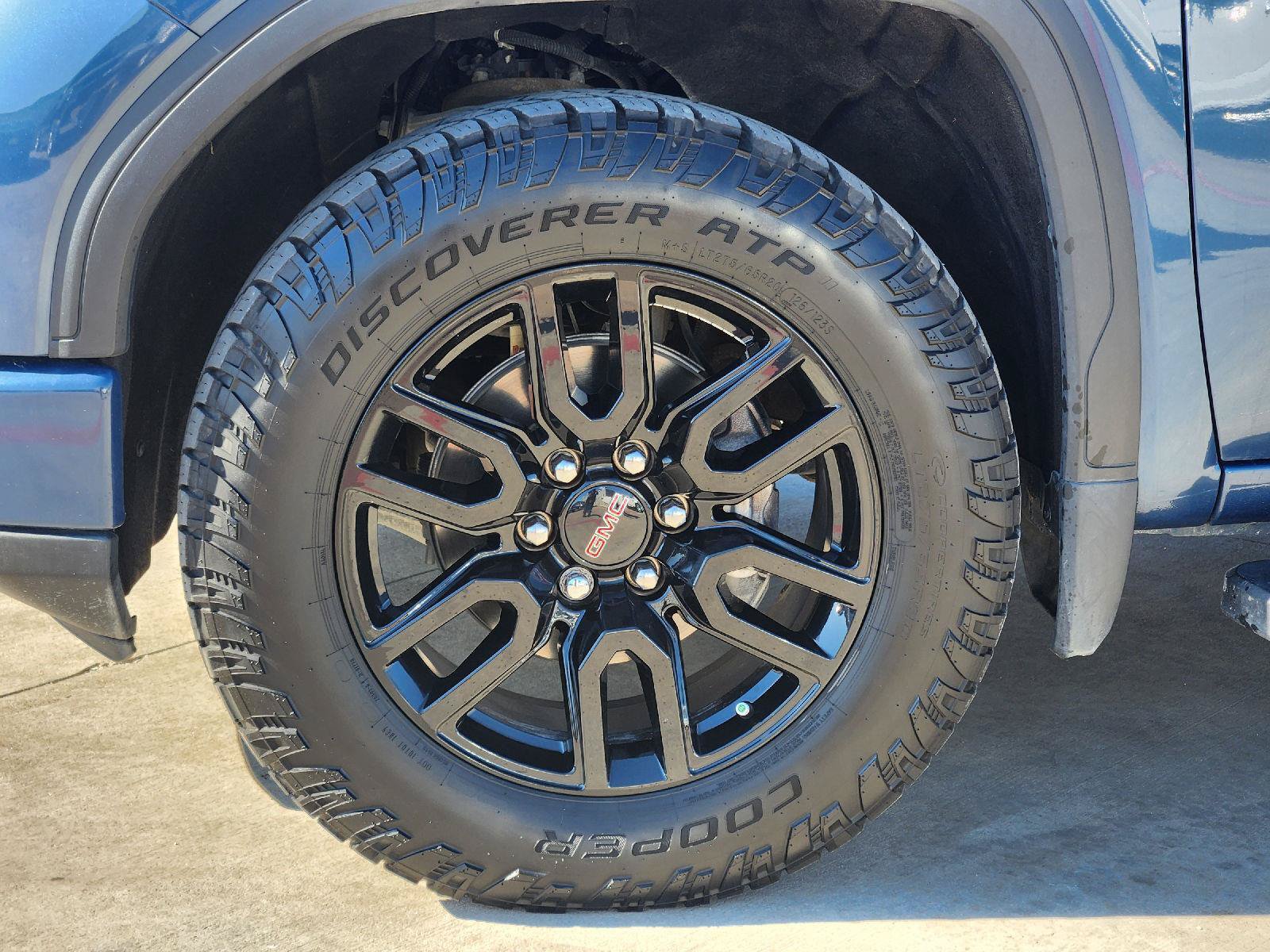Used 2024 GMC Sierra 1500 Elevation w/ Elevation Premium Package AWD/4WD image 10