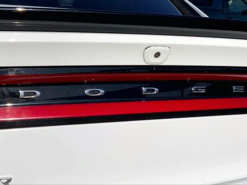 Used 2022 Dodge Charger SXT RWD image 10