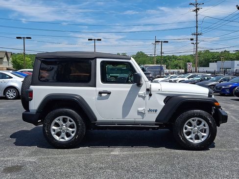 Used 2021 Jeep Wrangler Sport AWD/4WD image 7