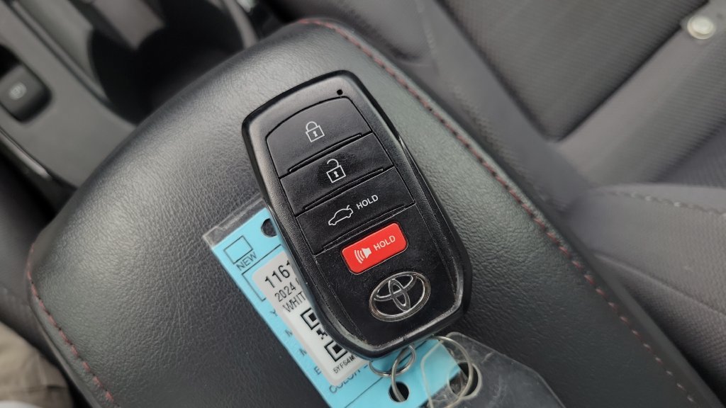 Used 2024 Toyota Corolla SE FWD image 27
