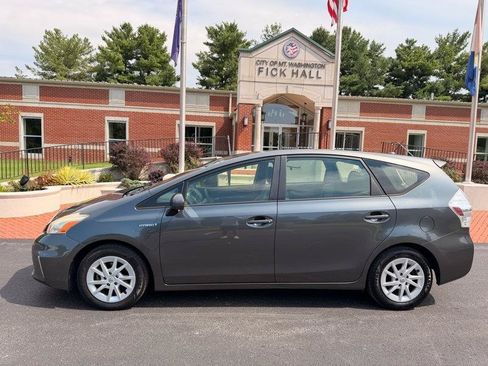 Used 2014 Toyota Prius V Two FWD image 8