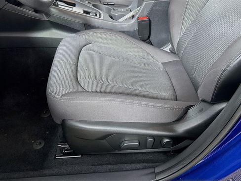 Used 2024 Subaru Crosstrek 2.0i Premium AWD/4WD image 20