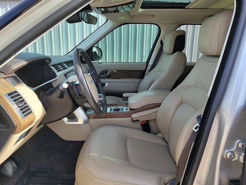 Used 2019 Land Rover Range Rover Supercharged AWD/4WD image 19