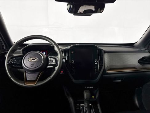 Used 2025 Subaru Forester Sport image 12