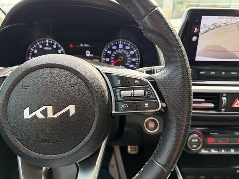 Used 2022 Kia Forte GT-Line w/ GT-Line Premium Package image 32