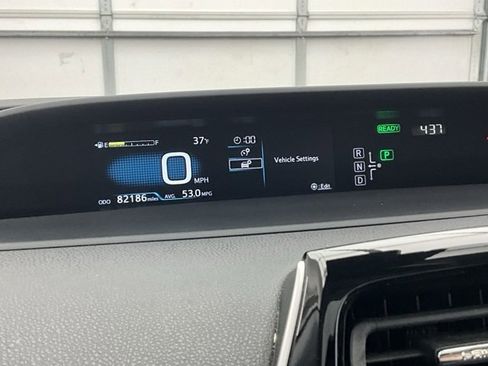 Used 2016 Toyota Prius Four w/ Advanced Technology Package image 7