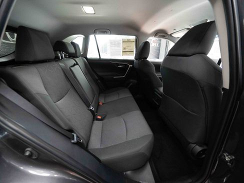 Used 2025 Toyota RAV4 XLE image 25