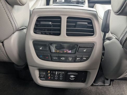 Used 2016 Honda Pilot Elite image 16