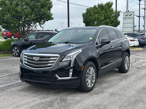 Used 2017 Cadillac XT5 Luxury w/ Driver Awareness Package AWD/4WD image 3