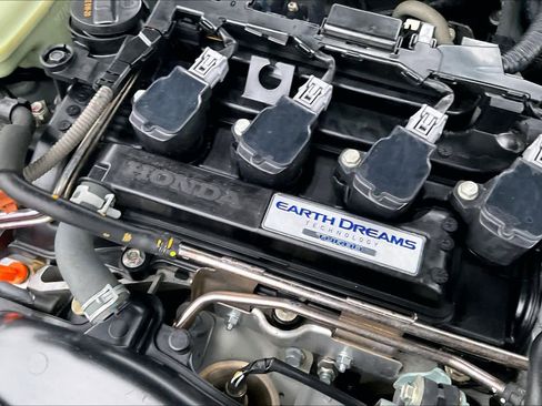 Used 2016 Honda Civic Touring image 32