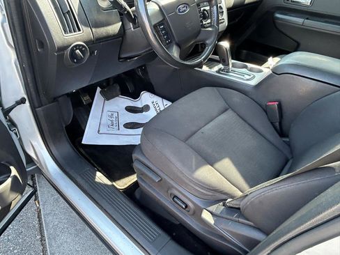 Used 2010 Ford Edge SEL FWD image 10