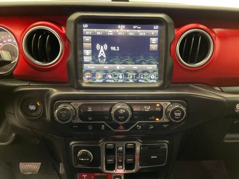 Used 2020 Jeep Wrangler Unlimited Rubicon AWD/4WD image 16