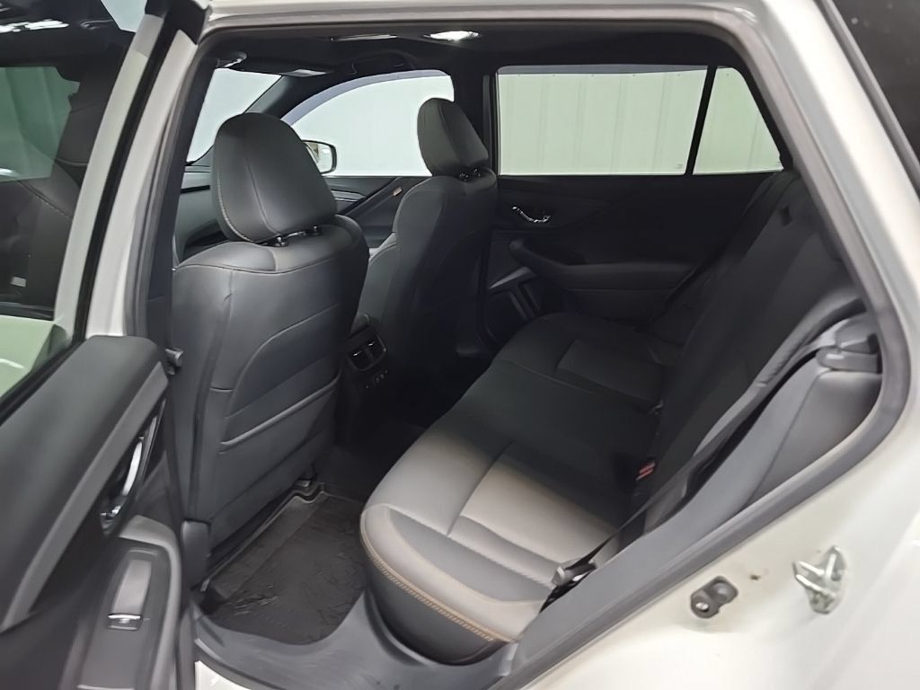 Used 2022 Subaru Outback Wilderness AWD/4WD image 31