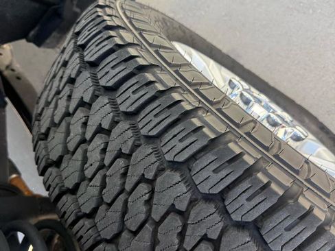 Used 2022 Ford F250 XLT AWD/4WD image 9
