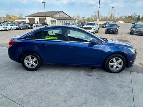 Used 2013 Chevrolet Cruze LT FWD image 4