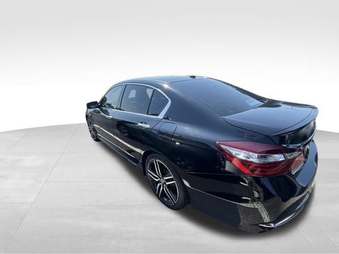 Used 2016 Honda Accord Touring image 20