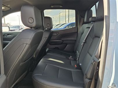 New 2025 Chevrolet Colorado LT w/ LT Convenience Package